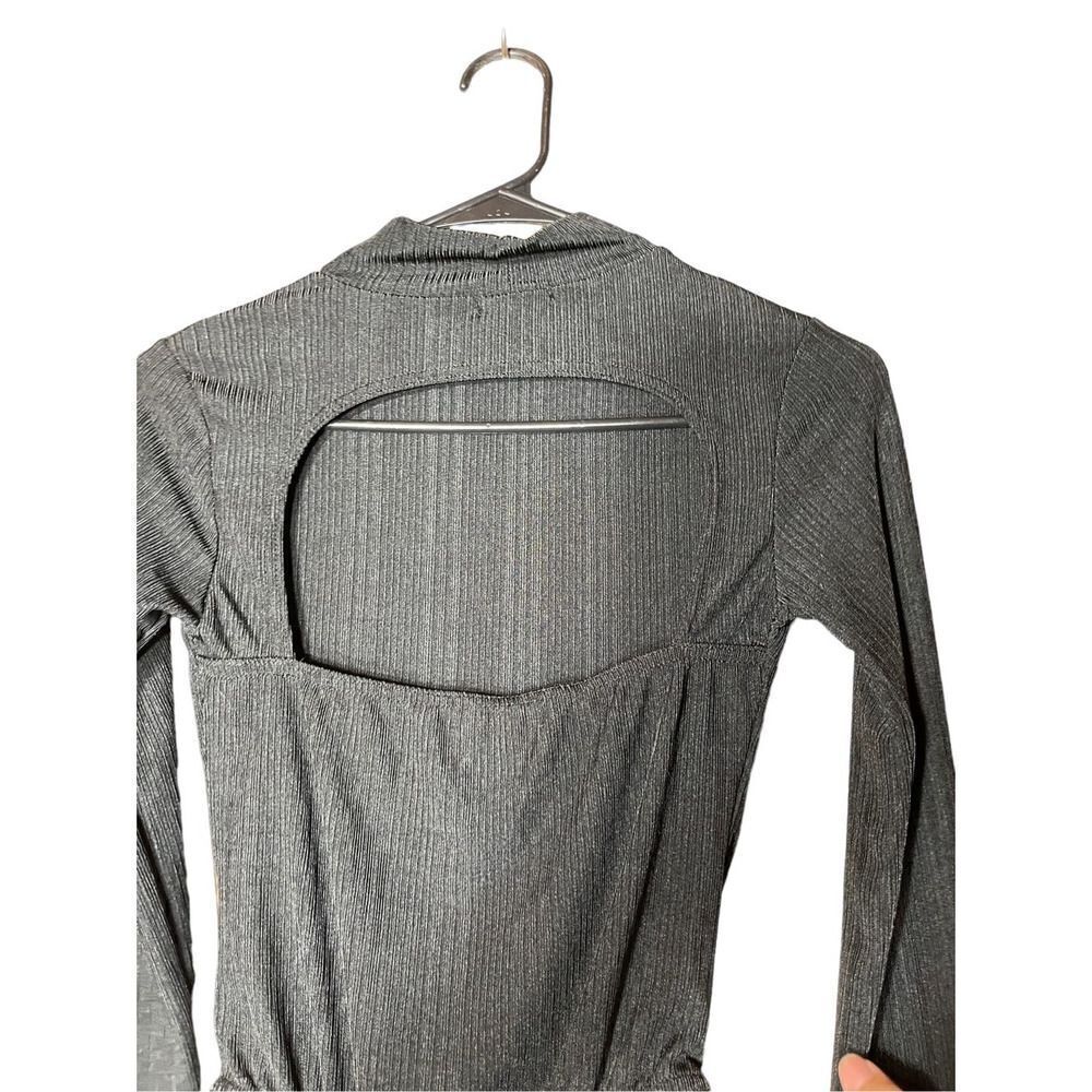 Boohoo Mock Neck Long‎ Sleeve Ribbed Bodysuit Size 2 - Picture 7 of 8